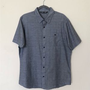 Men’s TRAVIS MATHEW Grey Short Sleeved Button Up Shirt - L